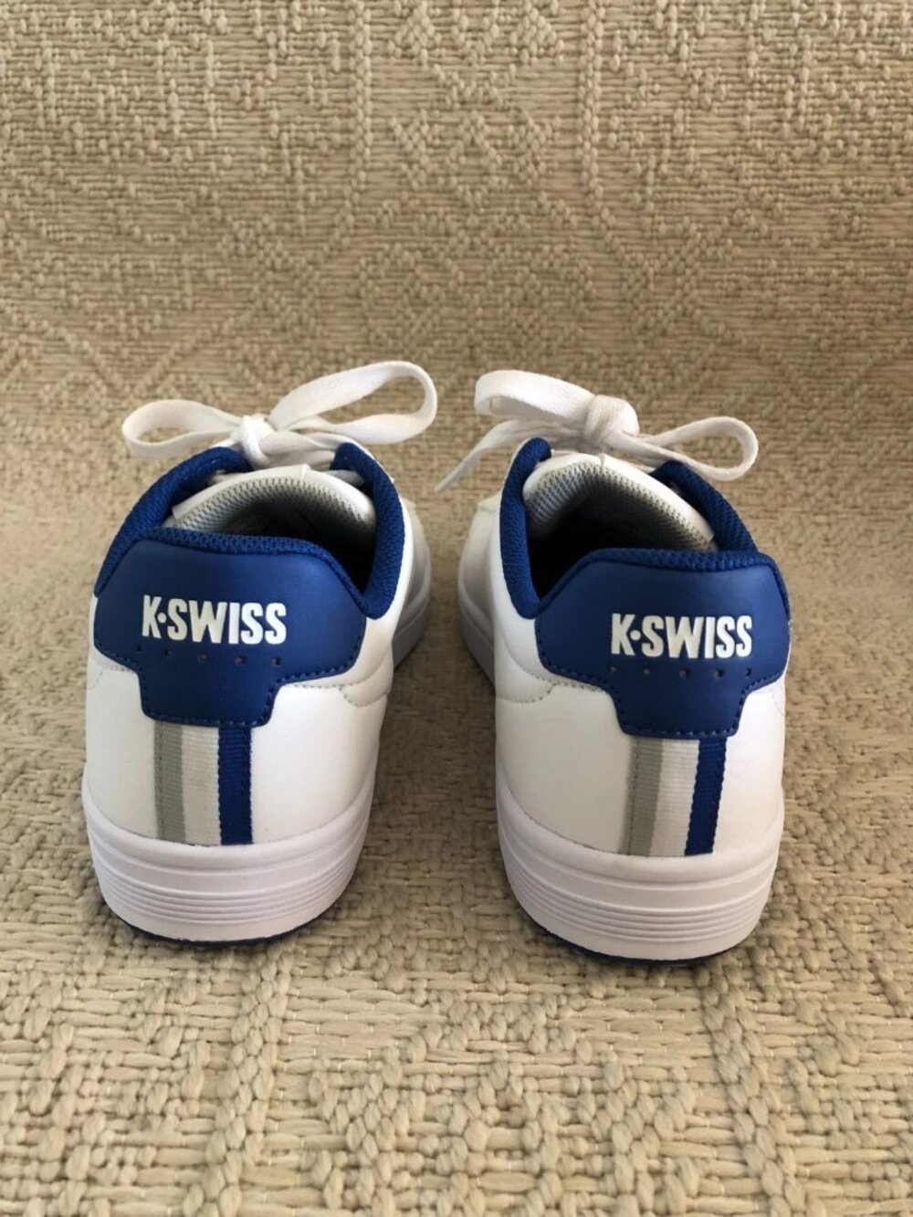K-Swiss Men's Base Court Casual Tennis Sneakers White Leather Size 8 - Picture 3 of 16